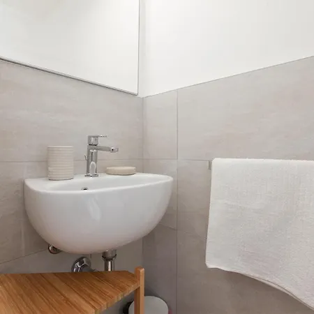 Apartment Beautiful Loft Near Navigli